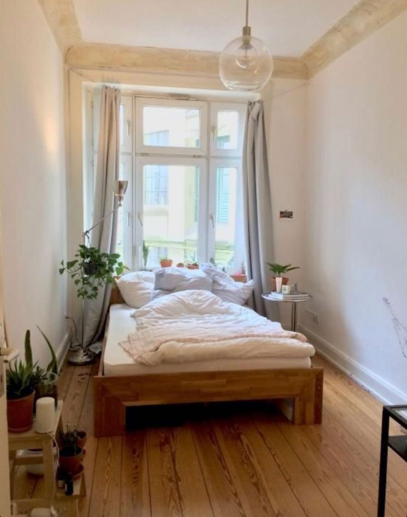 Small Bedroom with Natural Elegance