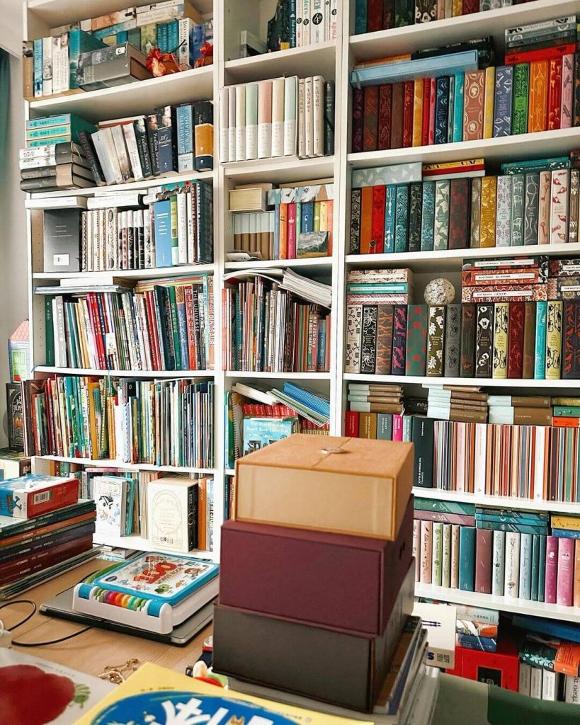 Spacious White Bookshelf