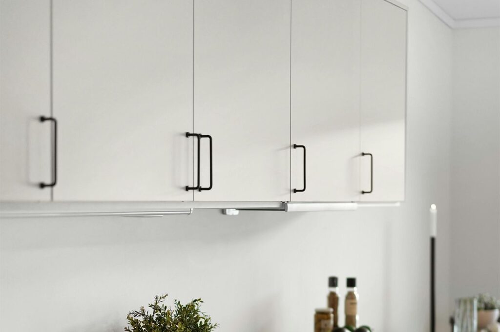 Sleek kitchen Hardware