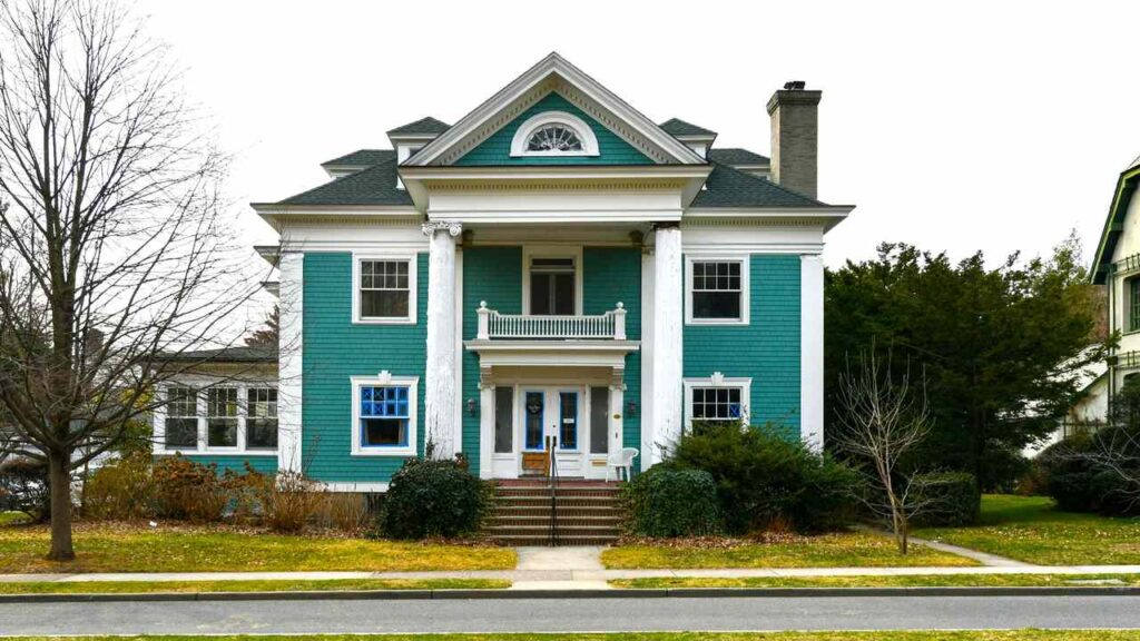 12 Historic Homes That Inspire Modern Design