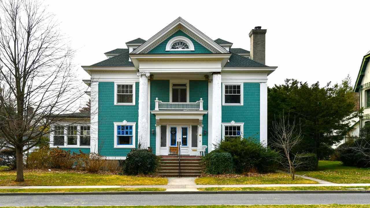 12 Historic Homes That Inspire Modern Design