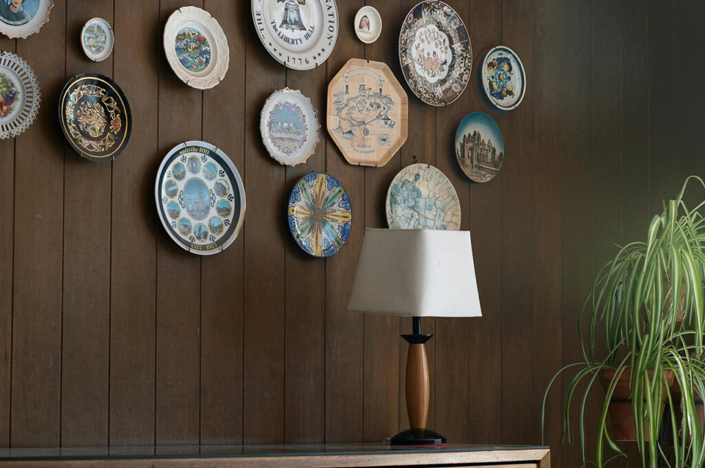 plate wall display
