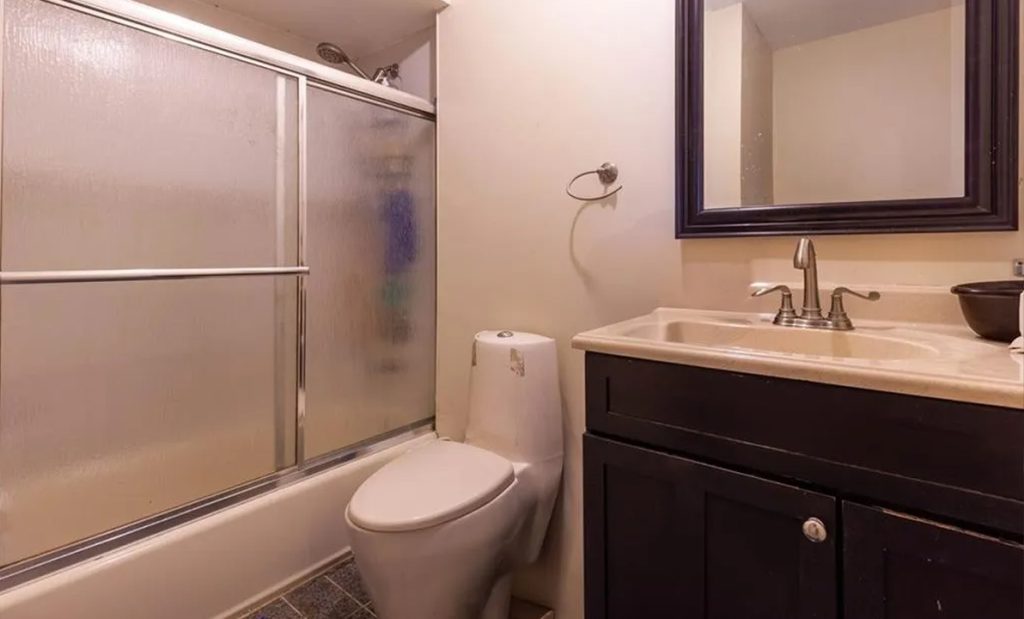 Charming 2-Bedroom Townhouse in Staten Island