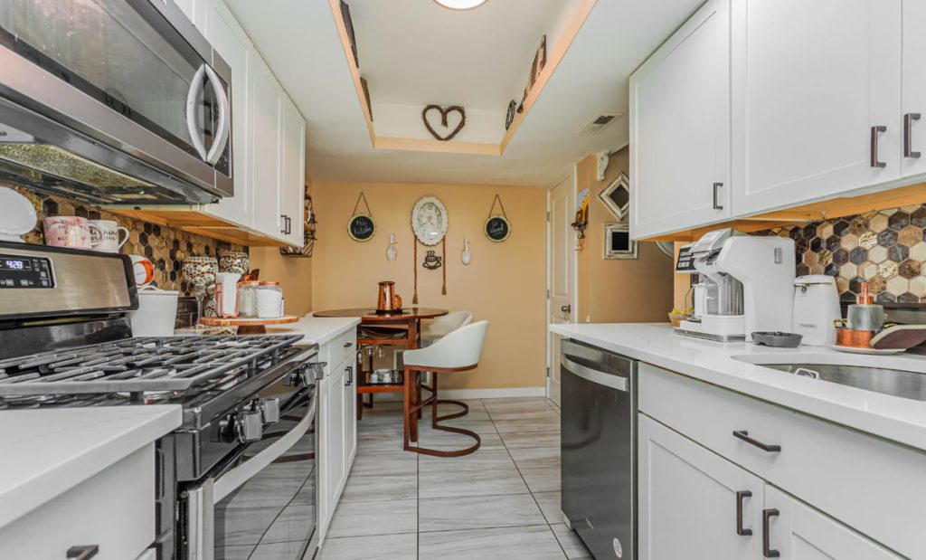 Modern 3-Bedroom Townhouse in Staten Island