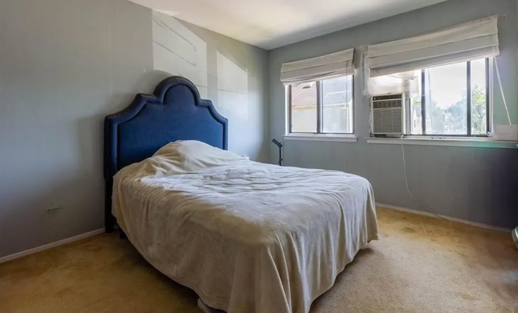 Charming 2-Bedroom Townhouse in Staten Island