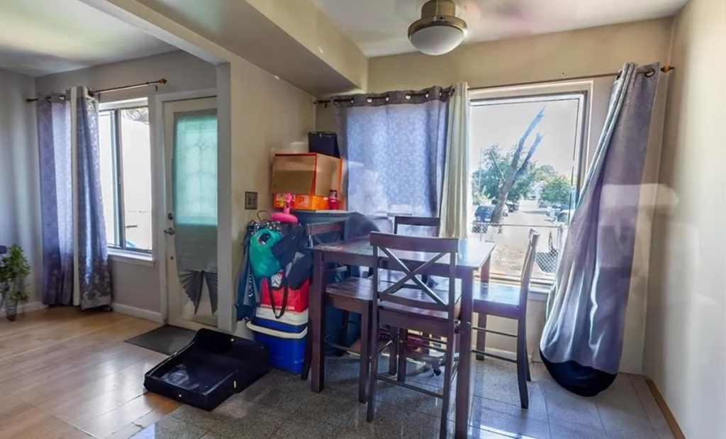 Charming 2-Bedroom Townhouse in Staten Island