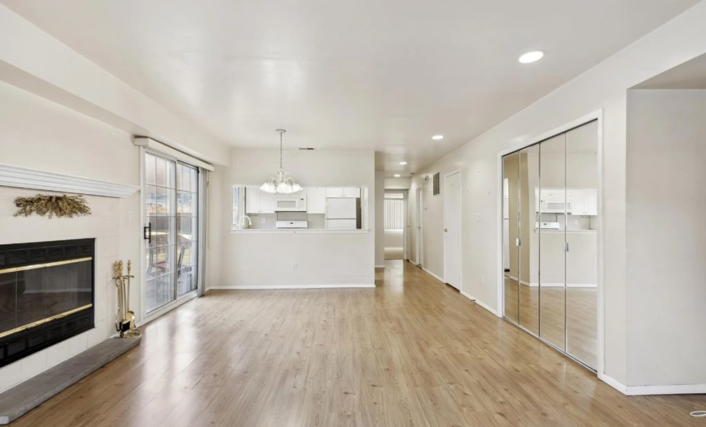 Spacious 3-Bedroom Townhouse in Staten Island