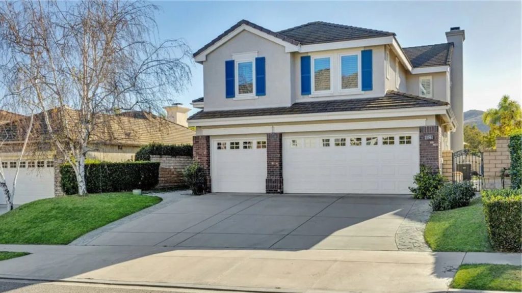 Elegant Two-Story Suburban Home with Modern Charm