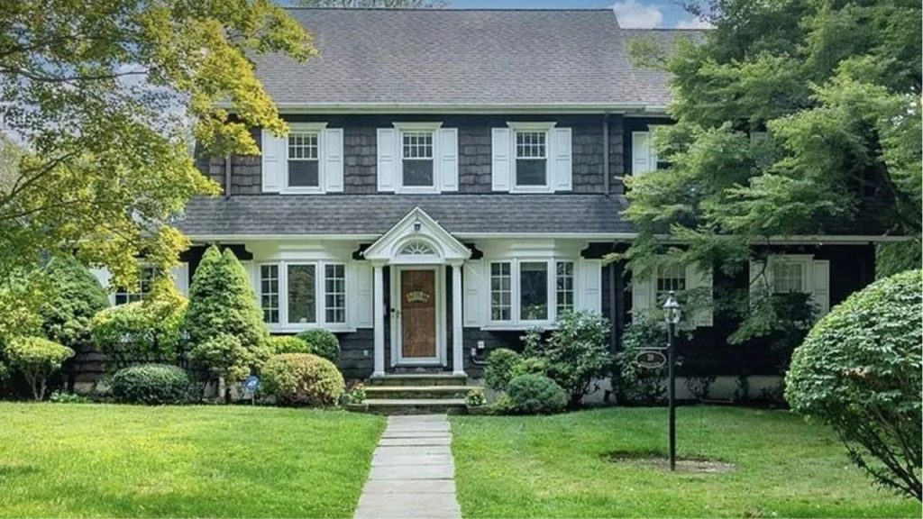 Timeless Colonial Exterior