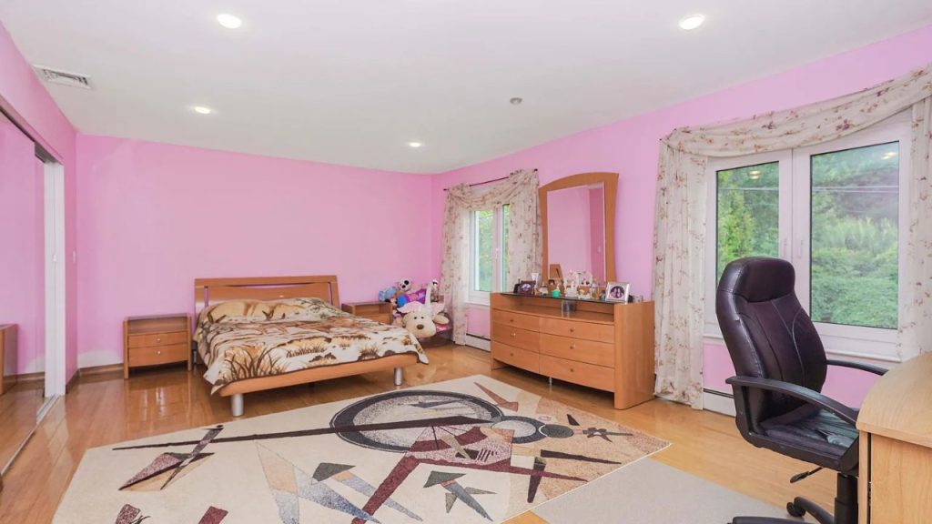 Cheerful Bedroom with Playful Charm