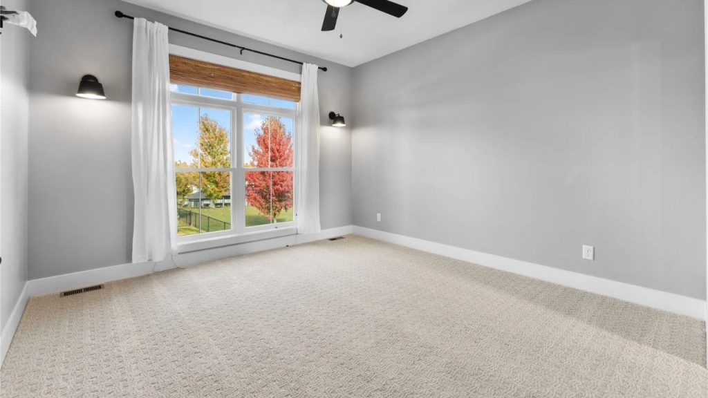 Main Bedroom with Walk-In Closet