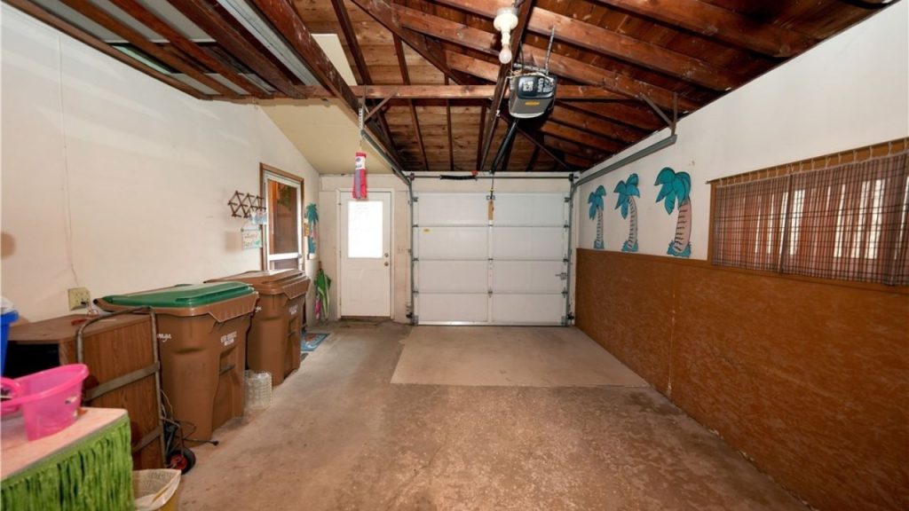 Rustic and Functional Garage