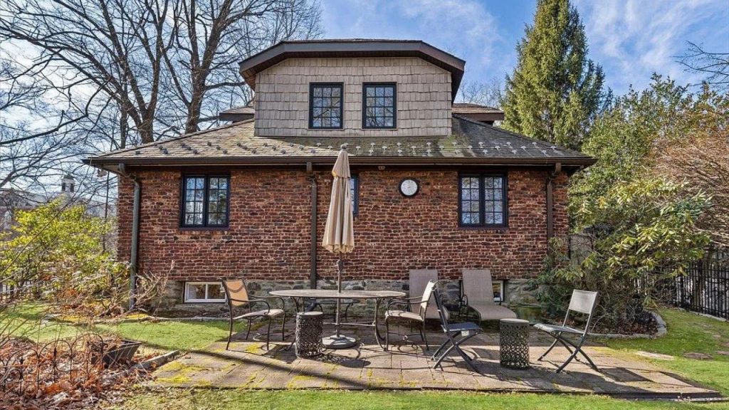 Charming Backyard with Patio