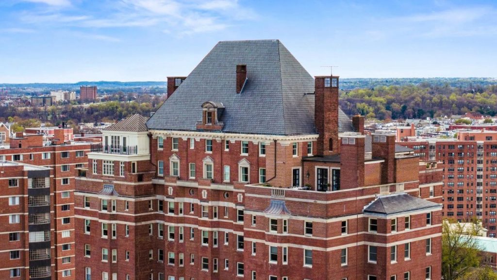 Elegant Georgian Revival Penthouse