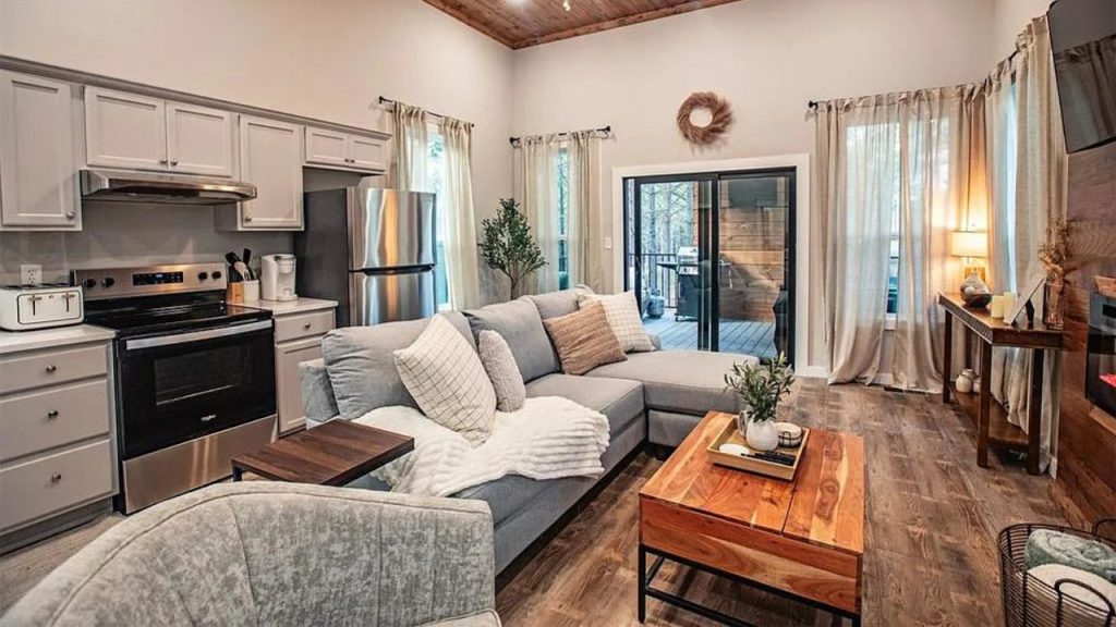 Sleek Kitchen in Open-Concept Space