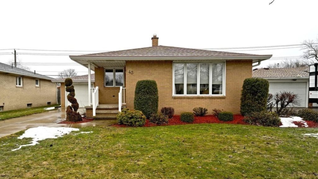 Beautiful Ranch with Inviting Exterior