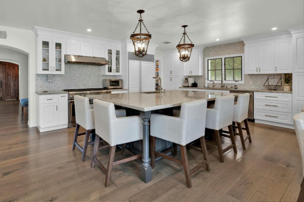 A classical kitchen with mosaic tiles.