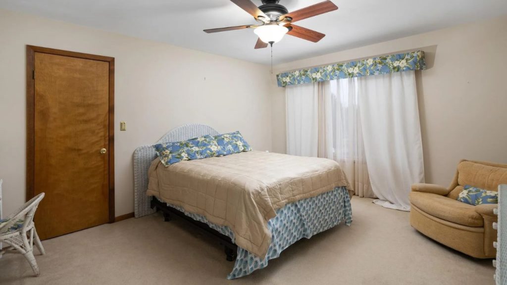 Cozy Bedroom with Neutral Tones