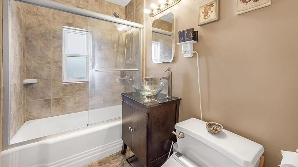 middle village bathroom
