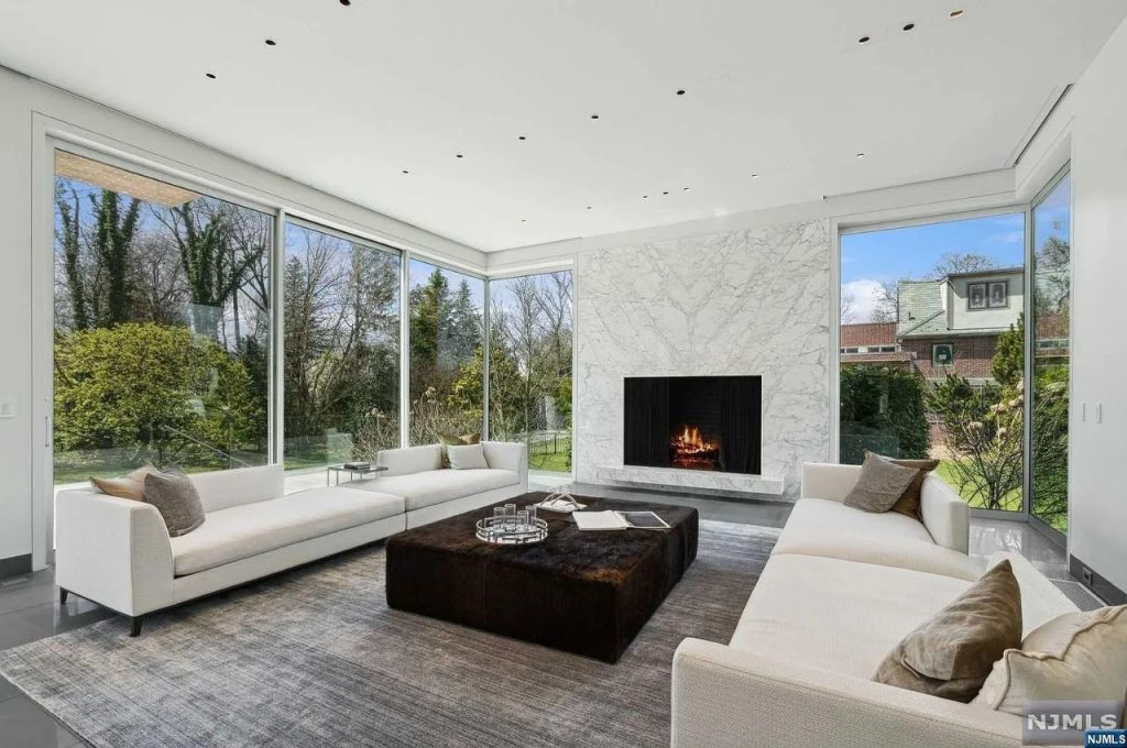 Elegant Family Room with Fireplace
