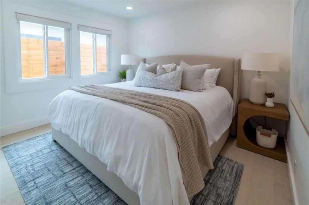 Serene Retreat with Natural Light