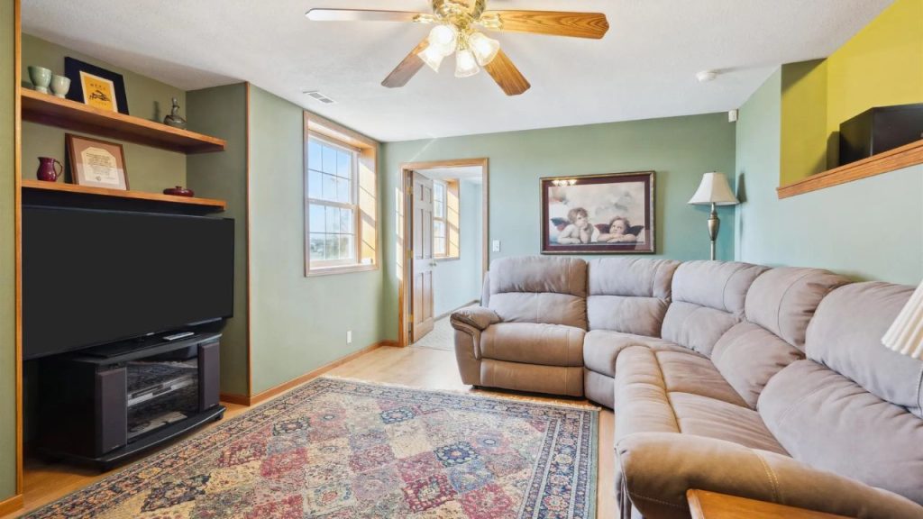 Cozy Finished Basement with Entertainment