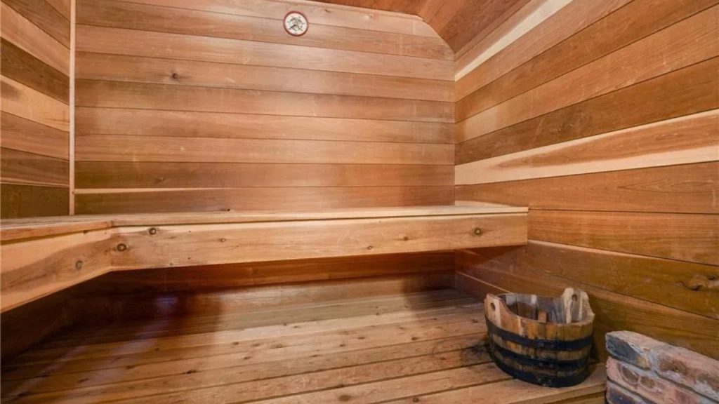 Cozy Wooden Sauna Retreat