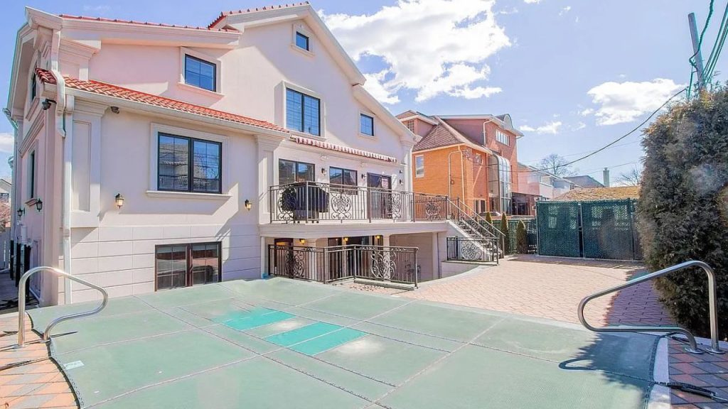 Elegant Multi-Level Backyard