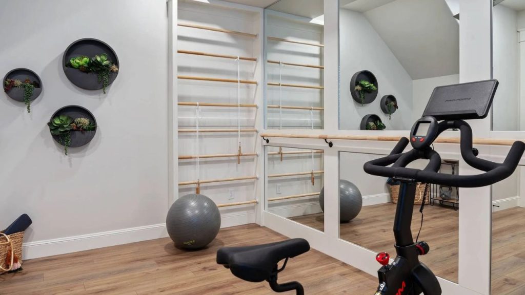 Modern Versatile Home Gym