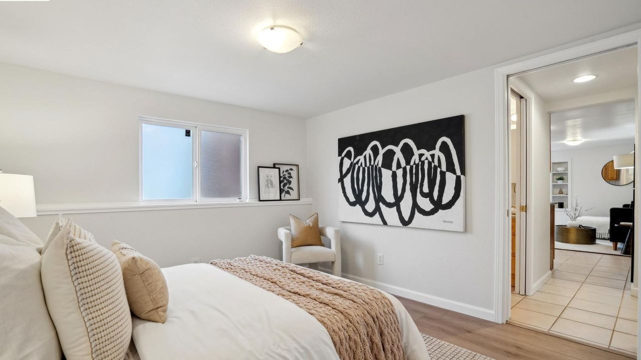 Inside a 1939 Oakland Bungalow With Vintage Charm, Studio, and Flowering Yard (Floor Plan Inside)