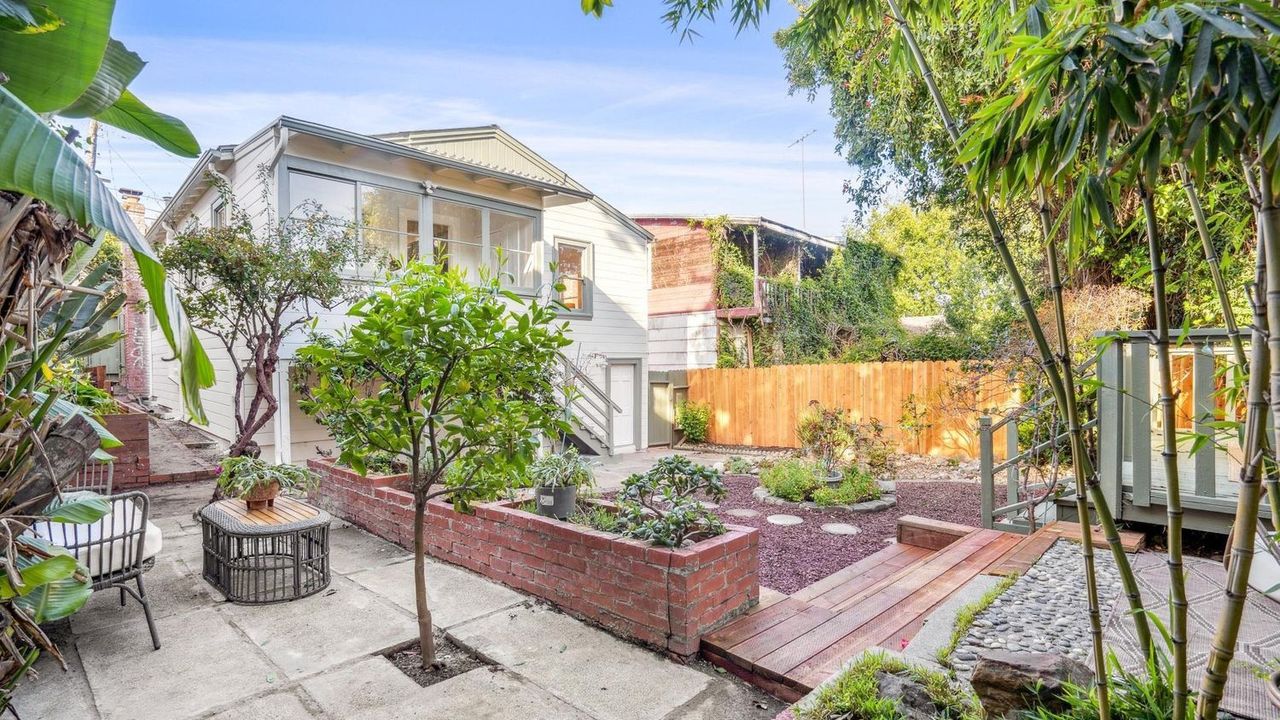 Inside a 1939 Oakland Bungalow With Vintage Charm, Studio, and Flowering Yard (Floor Plan Inside)