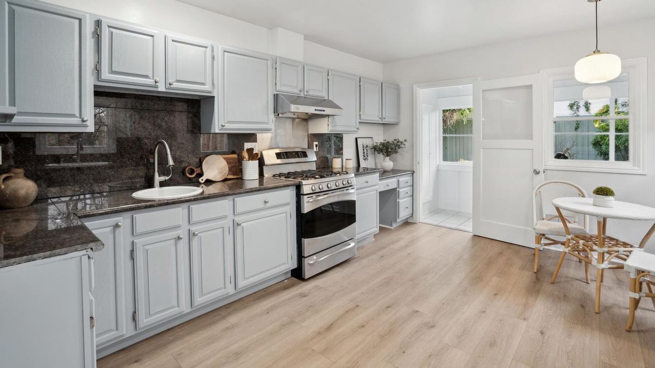 Inside a 1939 Oakland Bungalow With Vintage Charm, Studio, and Flowering Yard (Floor Plan Inside)