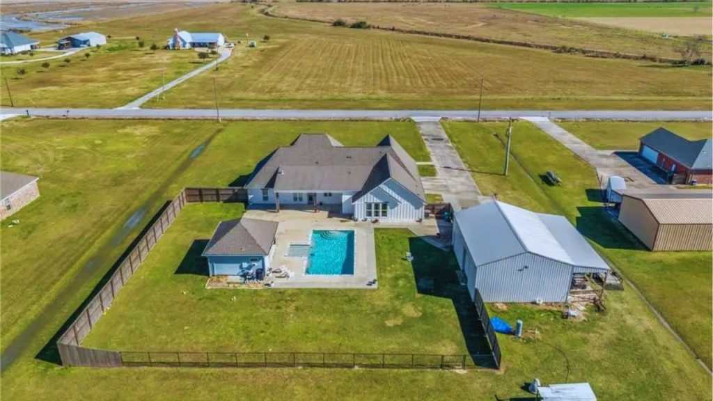 Lauren Huffman @ Exit Realty Southern