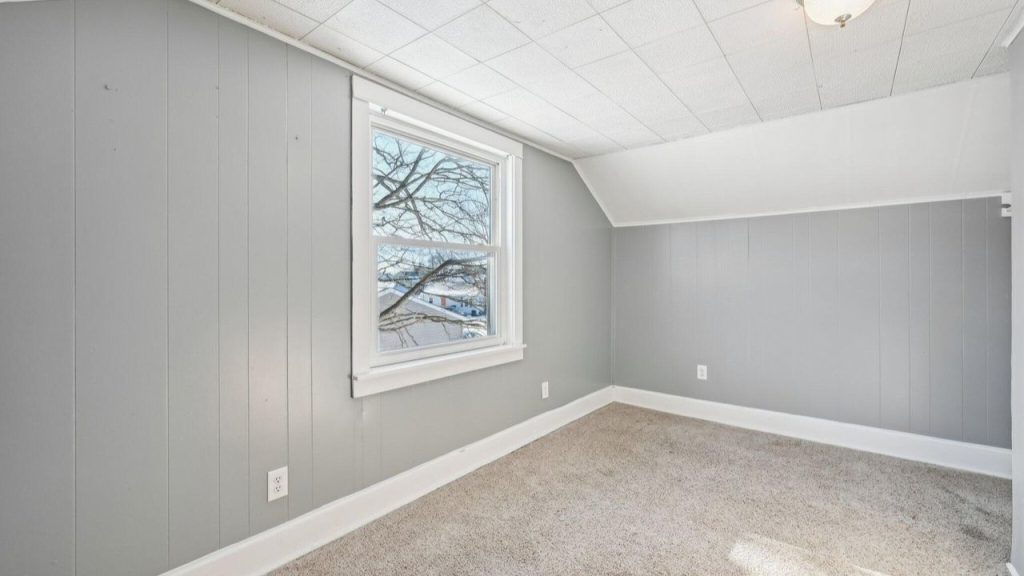 Inviting and Comfortable Bedroom Space