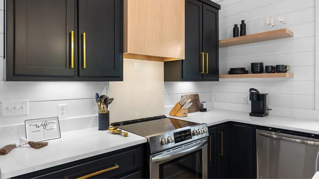 Stylish and Functional Kitchen Space