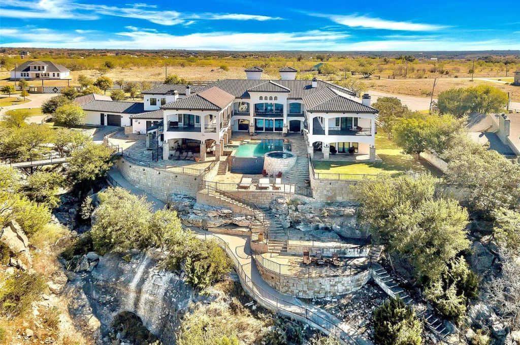 Luxury Cliffside Estate with Infinity Pool
