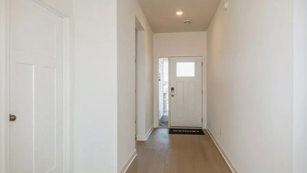 Explore This Contemporary Craftsman With Vaulted Ceilings, 2 Bedrooms, and Walkout Basement Potential (Floor Plan Inside)