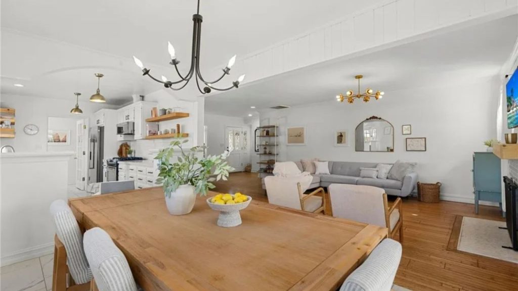 Dining with Rustic Charm