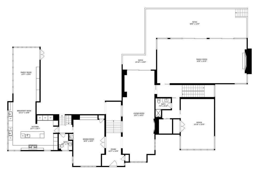 Spacious Main Level