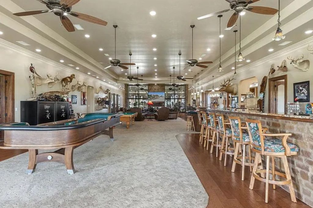 Expansive Open-Plan