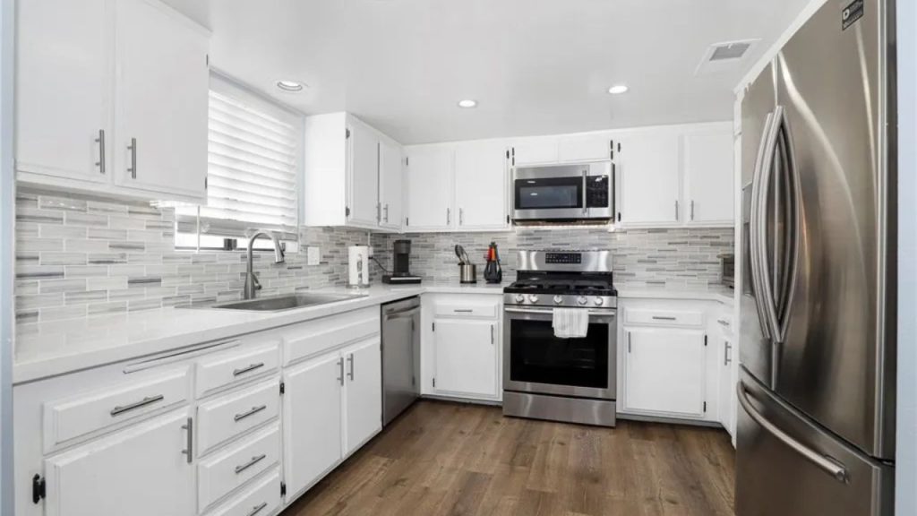 Modern White Kitchen