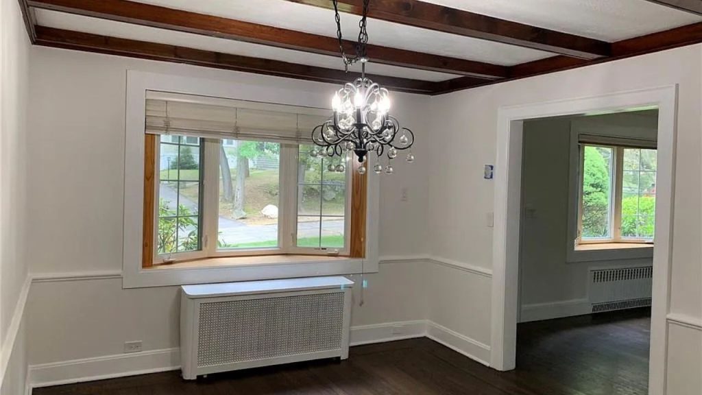 Elegant and Charming Dining Room