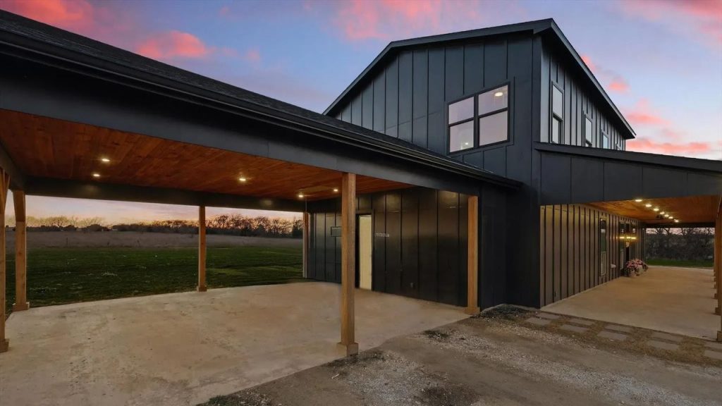 Get Inspired By This 2,875 Sq-Ft. 4-Bedroom Dream Barndo in Alvarado, TX