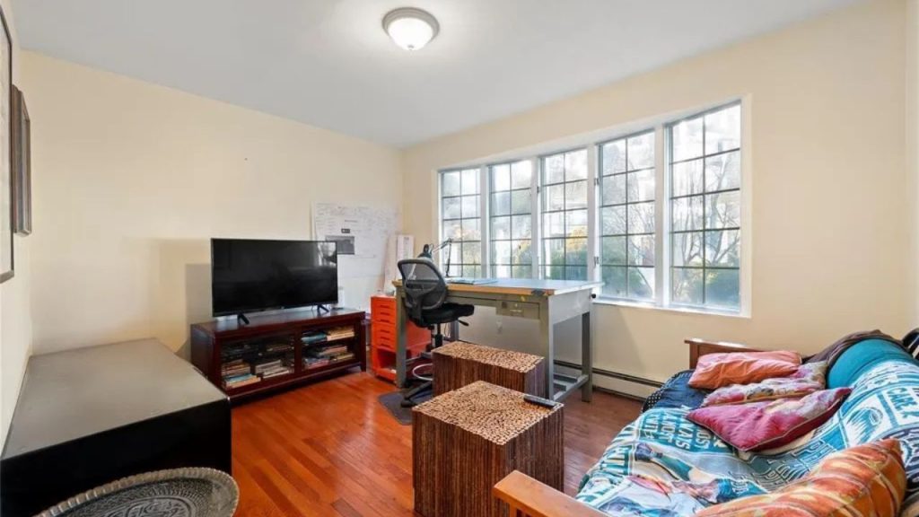 Multi-Functional Family Room