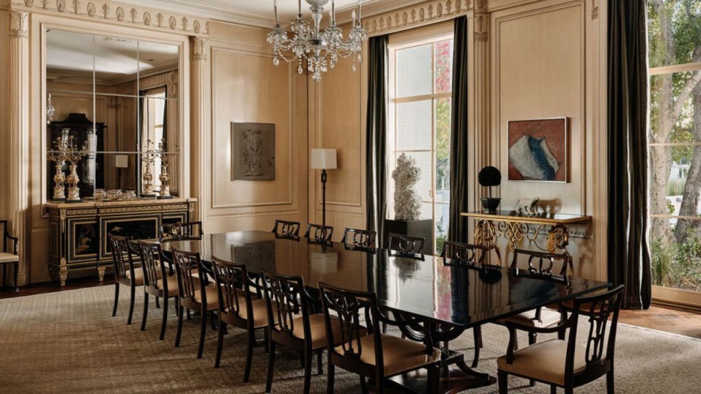 A Grand Setting for Fine Dining