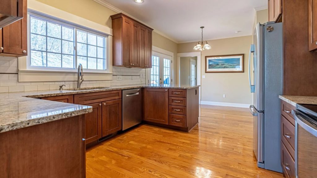 Elegant Kitchen with Modern Features