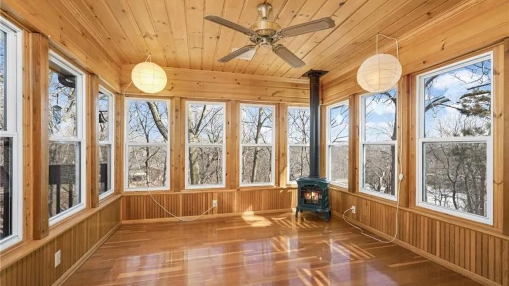 Cozy Sunroom with Scenic Views