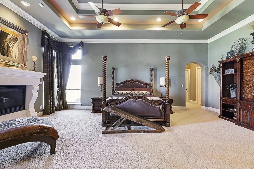 Elegant Four-Poster Bedroom