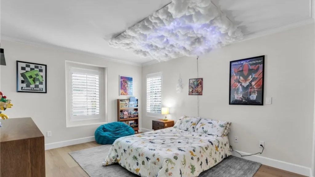 Fun and Playful Sleeping Space