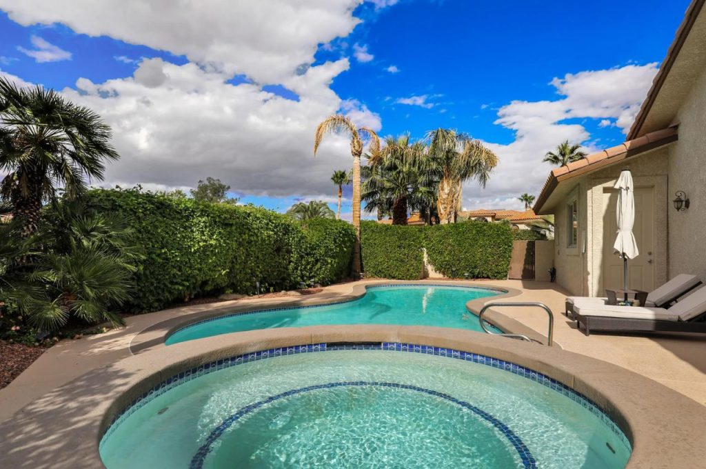 Private Oasis with Pool & Spa